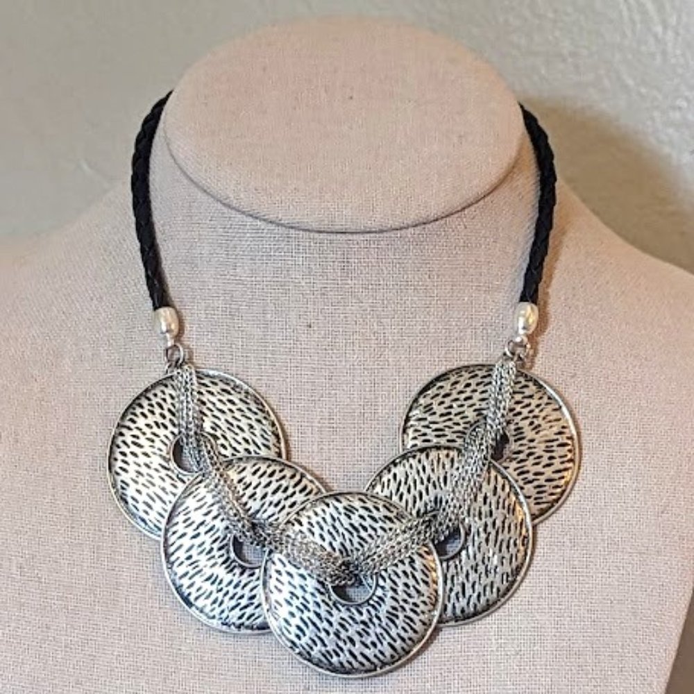 Premier Designs Common Thread Necklace